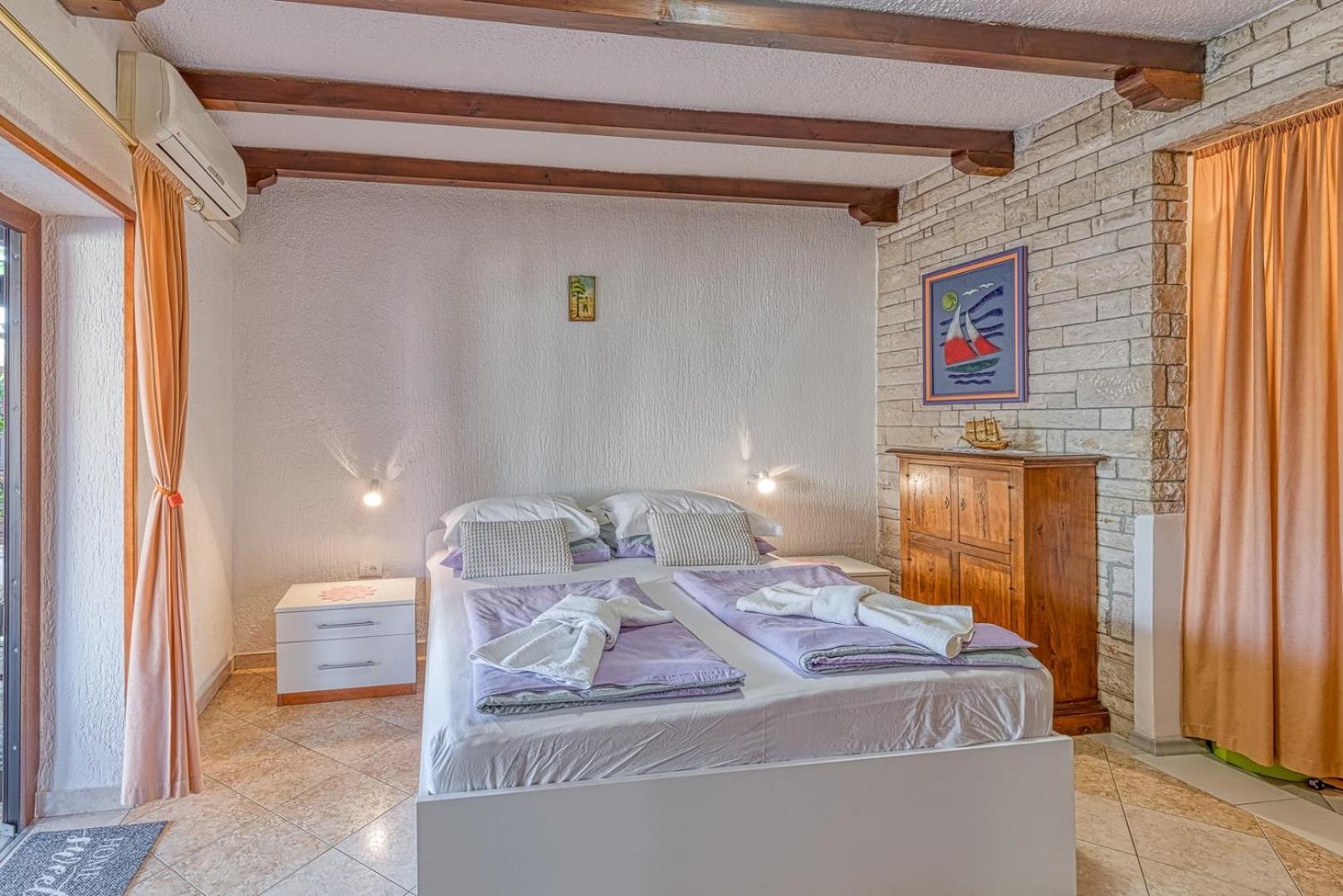 Apartment Vilma Funtana Ngoại thất bức ảnh