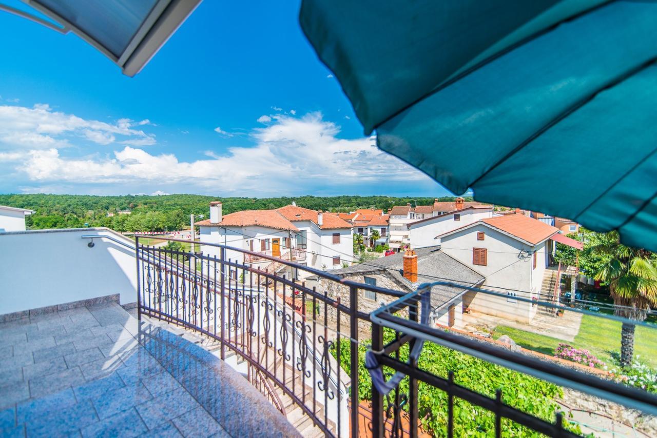 Apartment Vilma Funtana Ngoại thất bức ảnh
